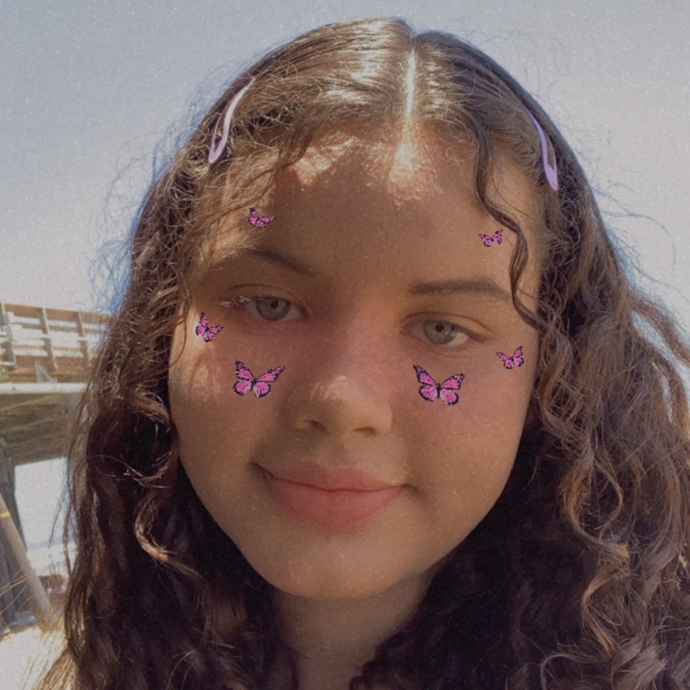 Meet your Posher, Kassie 🦋💞